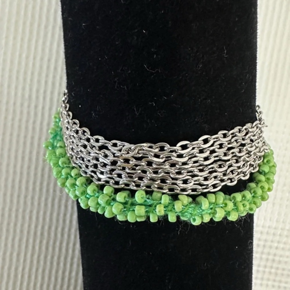 Green Beaded and Silver Chain Women's Bracelet